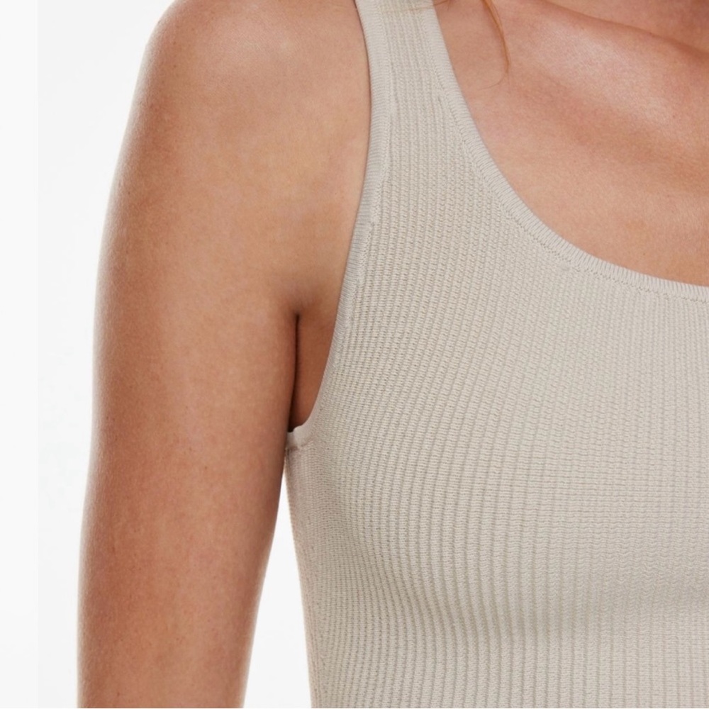 Babaton Cream Ribbed Crop Top - Picture 2 of 7